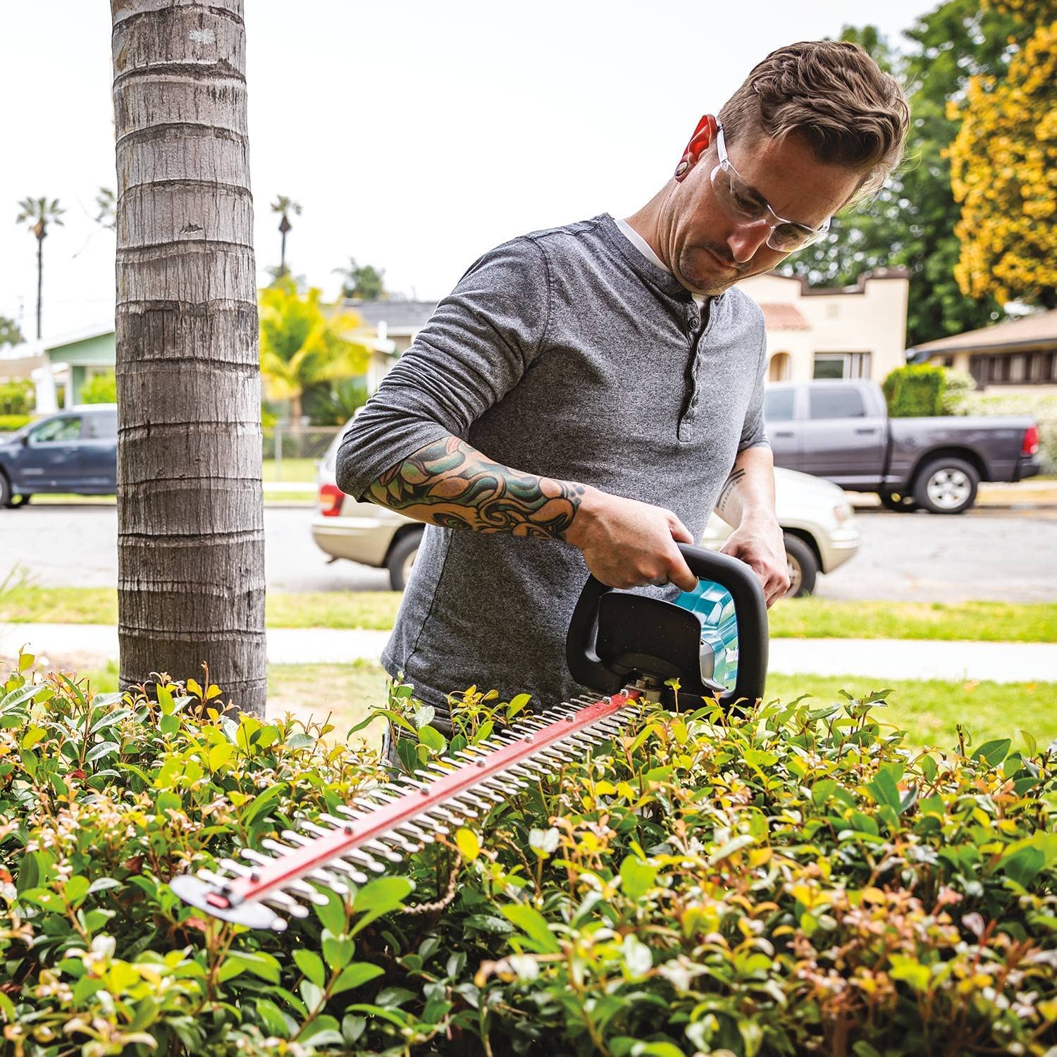 Makita DUH751Z cordless hedge trimmer Review : 2023
